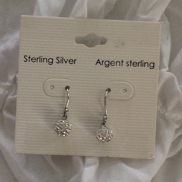 BRAND NEW Dangle Earrings